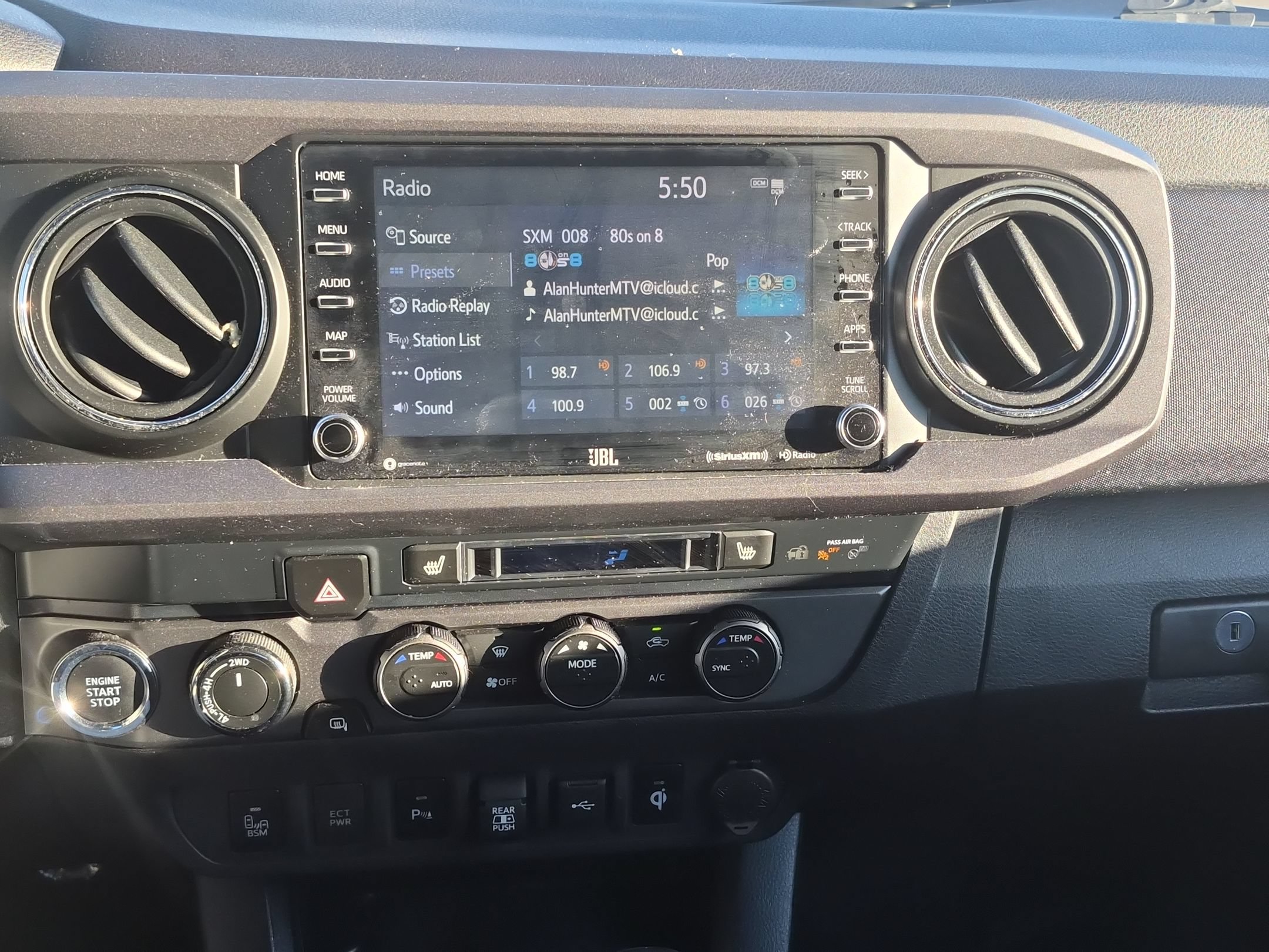 Used 2020 Toyota Tacoma TRD Off-Road w/ TRD Premium Off Road Package AWD/4WD image 22