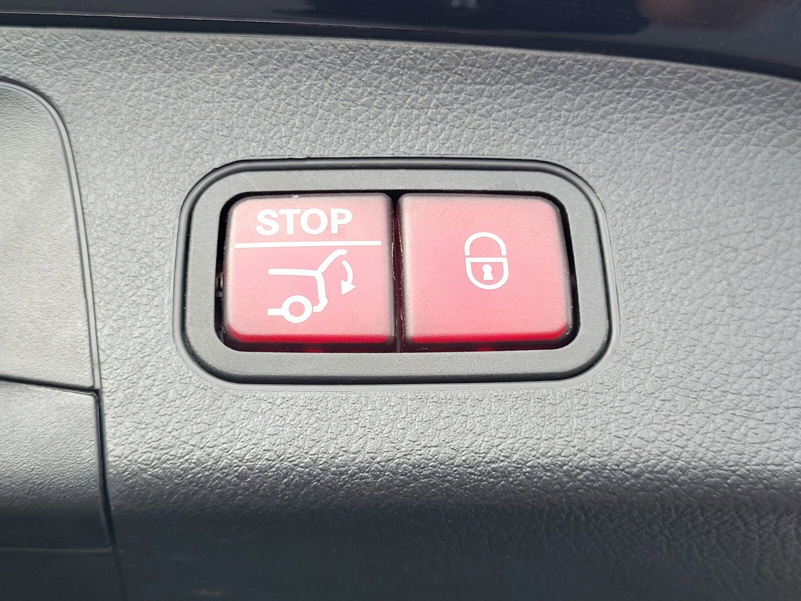 Used 2022 Mercedes-Benz GLA 250 image 32