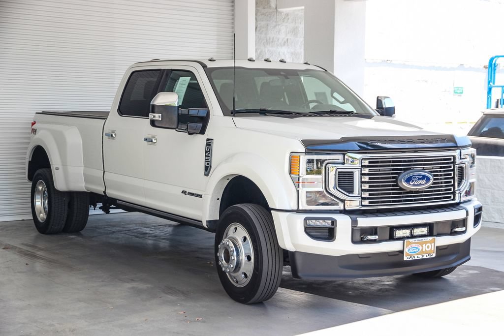 Certified 2022 Ford F450 Platinum w/ FX4 Off-Road Package AWD/4WD image 3