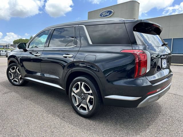 Used 2024 Hyundai Palisade SEL w/ Premium Package FWD image 5