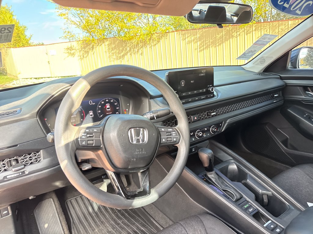 Used 2023 Honda Accord EX image 14