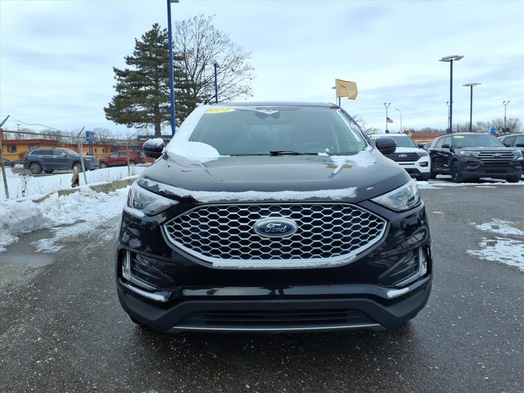 Certified 2024 Ford Edge SEL w/ Convenience Package image 2