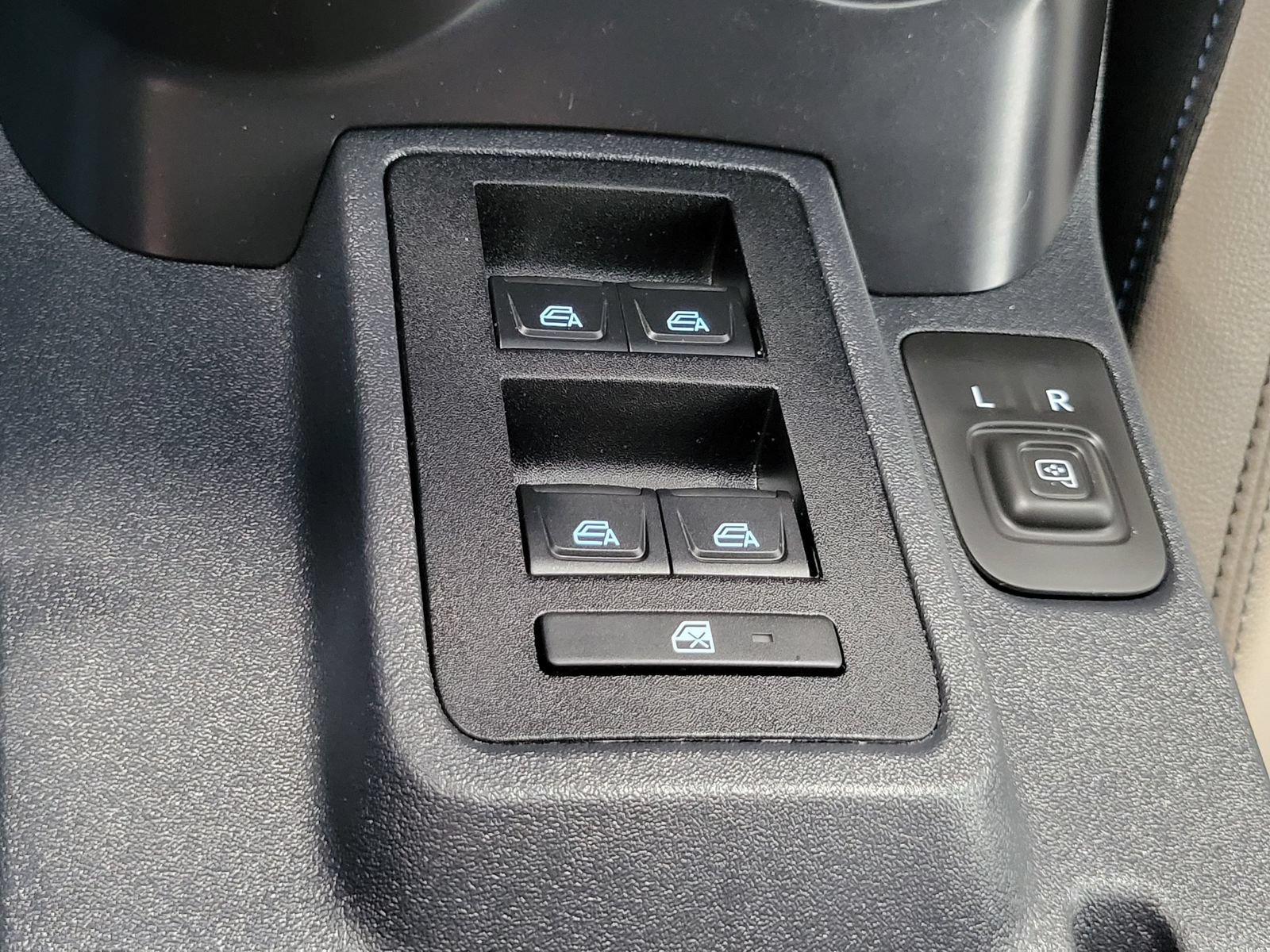 Certified 2024 Ford Bronco Wildtrak AWD/4WD image 22