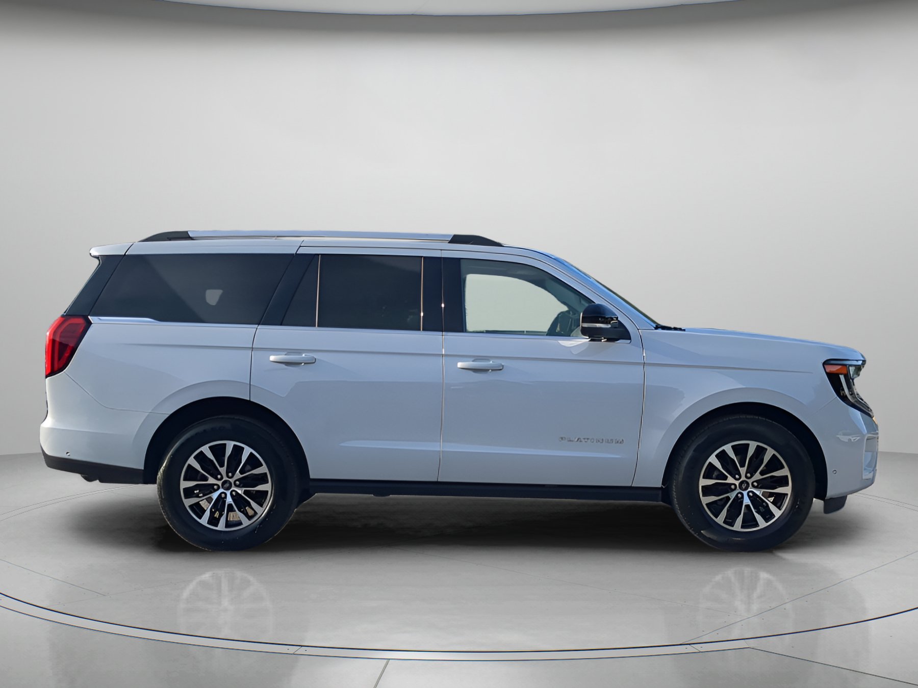 Certified 2025 Ford Expedition Platinum AWD/4WD image 39