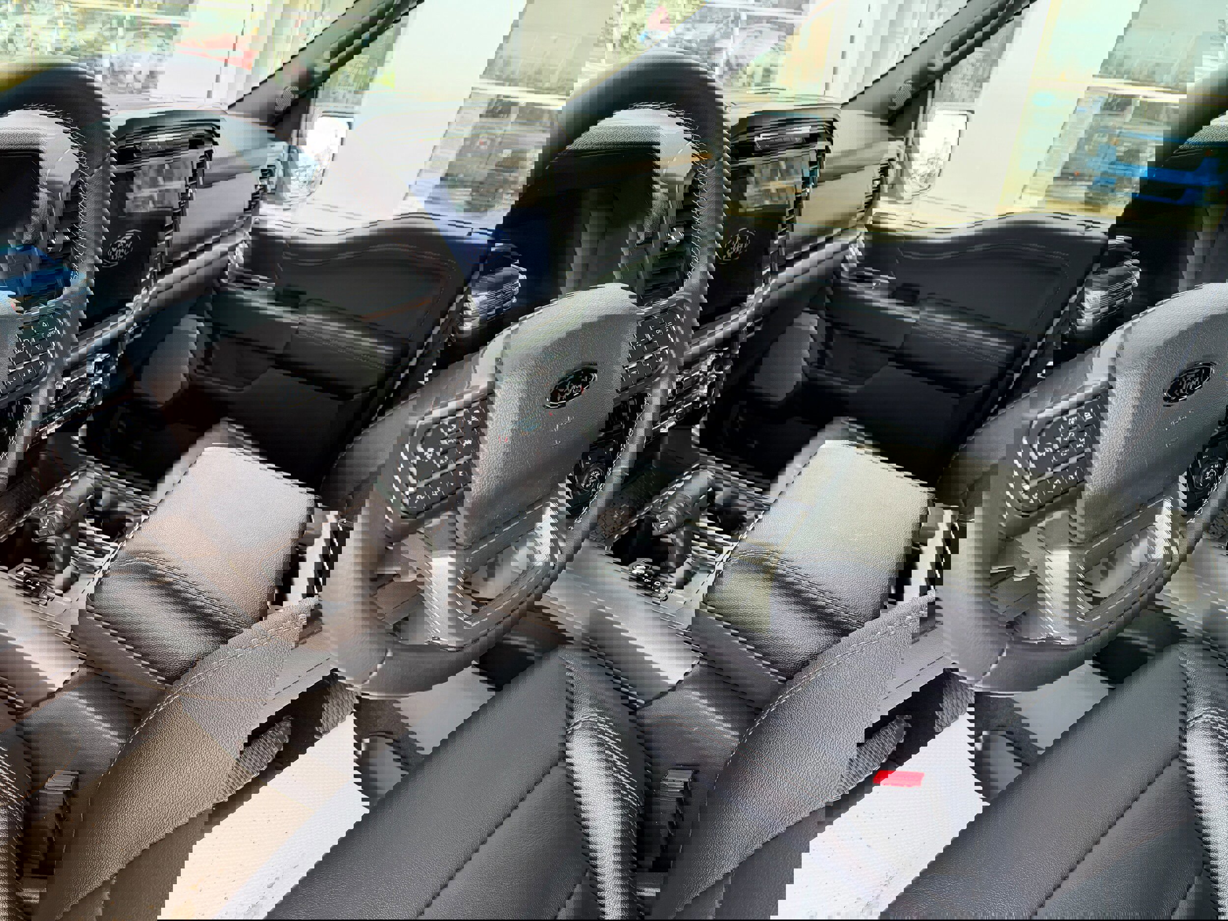 Certified 2024 Ford F150 XLT w/ Equipment Group 303A High image 19