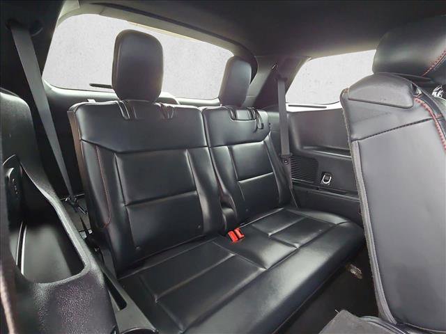 Certified 2025 Ford Explorer ST-Line w/ ST-Line Street Pack AWD/4WD image 17