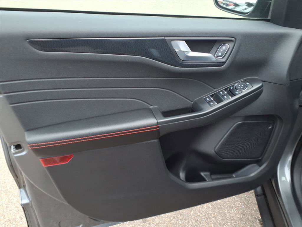 Certified 2024 Ford Escape ST-Line w/ Tech Pack #1 image 13