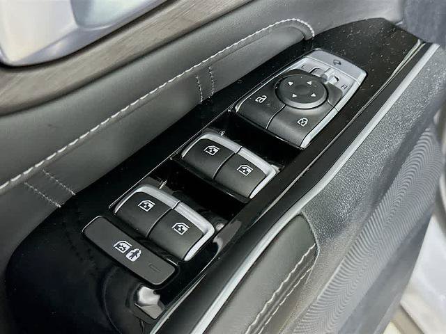 Used 2025 Kia Sorento SX Prestige AWD/4WD image 30