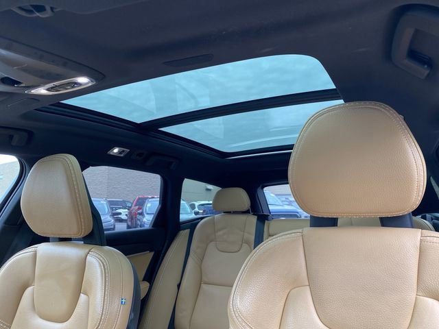 Used 2018 Volvo V90 T6 Cross Country w/ Protection Package image 11