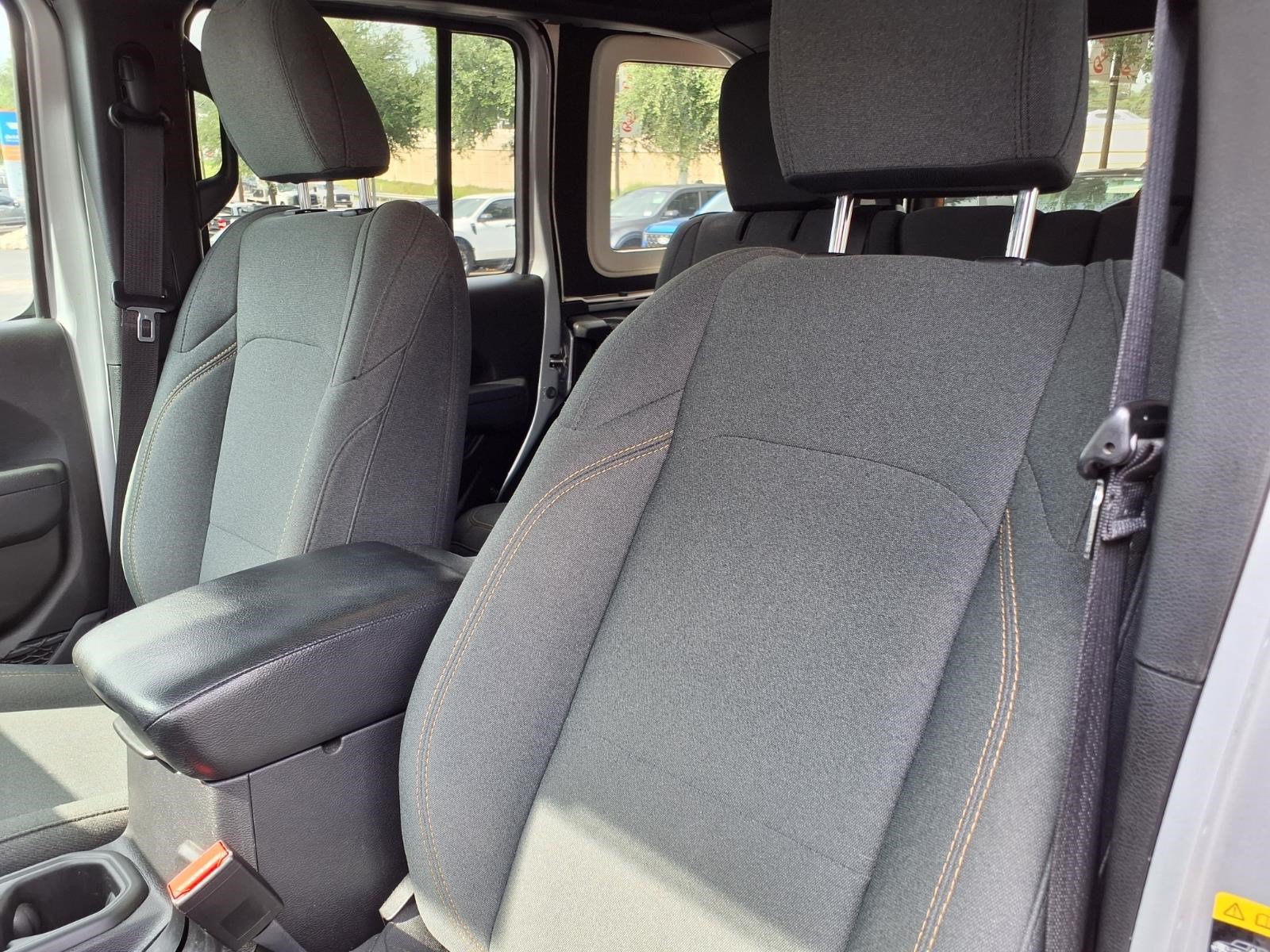 Used 2024 Jeep Wrangler Unlimited Sport AWD/4WD image 16