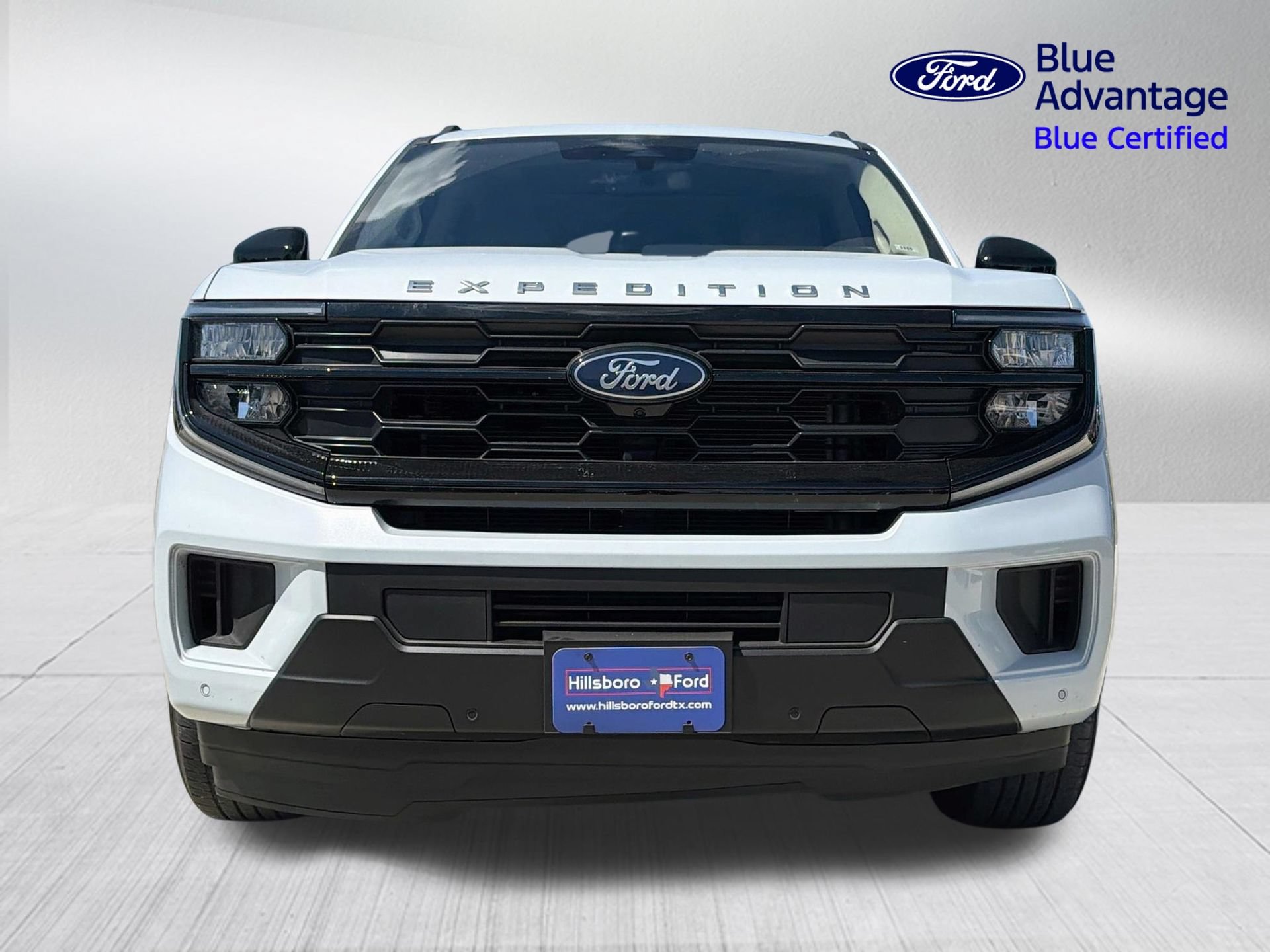 Certified 2025 Ford Expedition Active RWD image 3