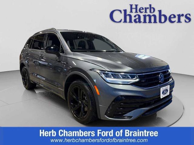Used 2023 Volkswagen Tiguan SE R-Line AWD/4WD image 1
