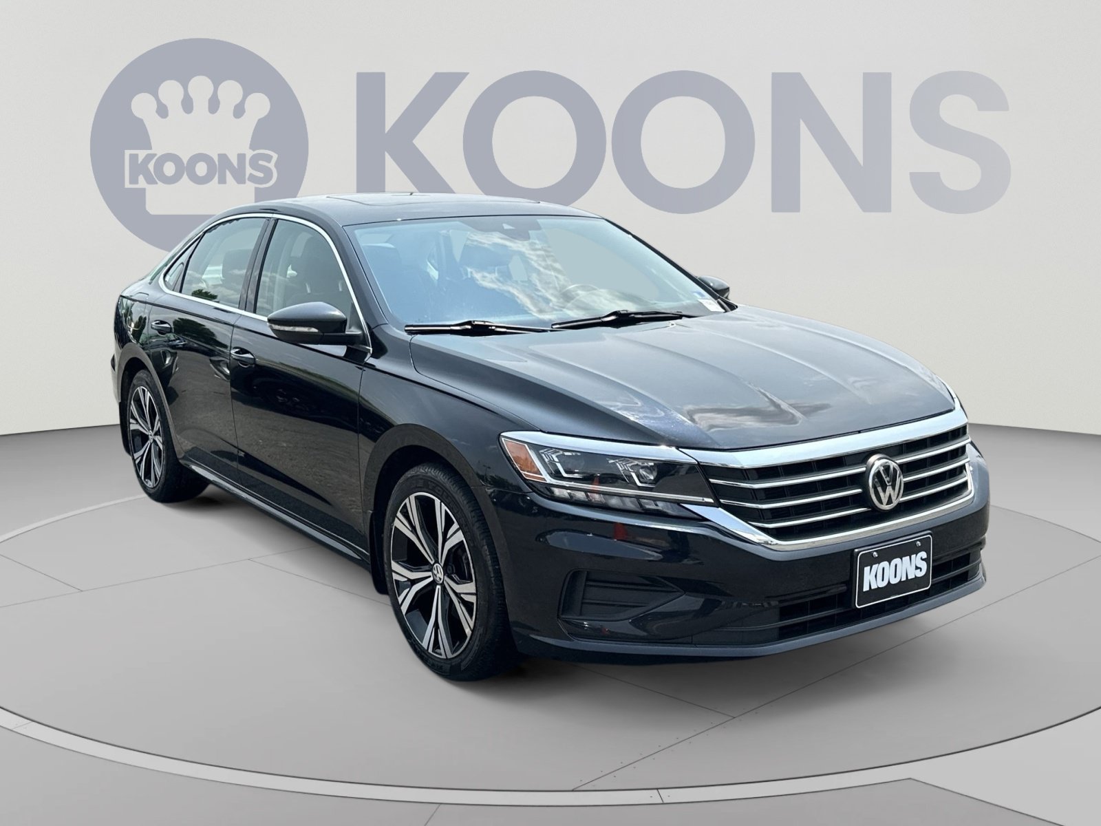 Used 2022 Volkswagen Passat 2.0T SE FWD image 2