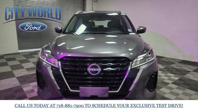 Used 2024 Nissan Kicks SV image 9