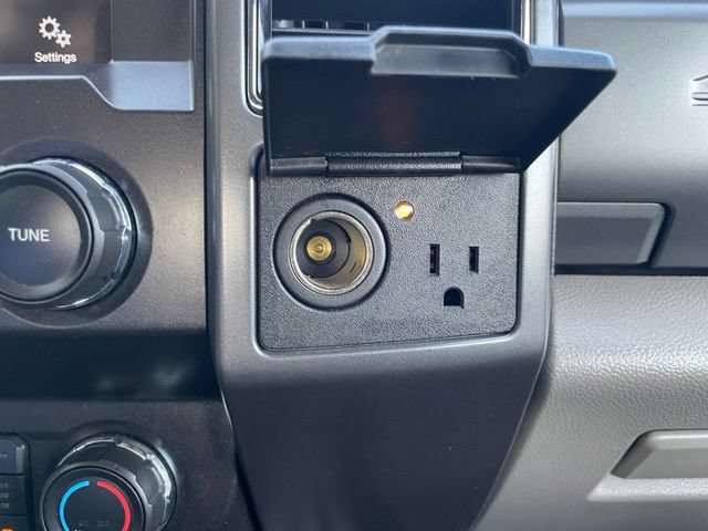 Certified 2019 Ford F350 XLT w/ XLT Premium Package AWD/4WD image 31