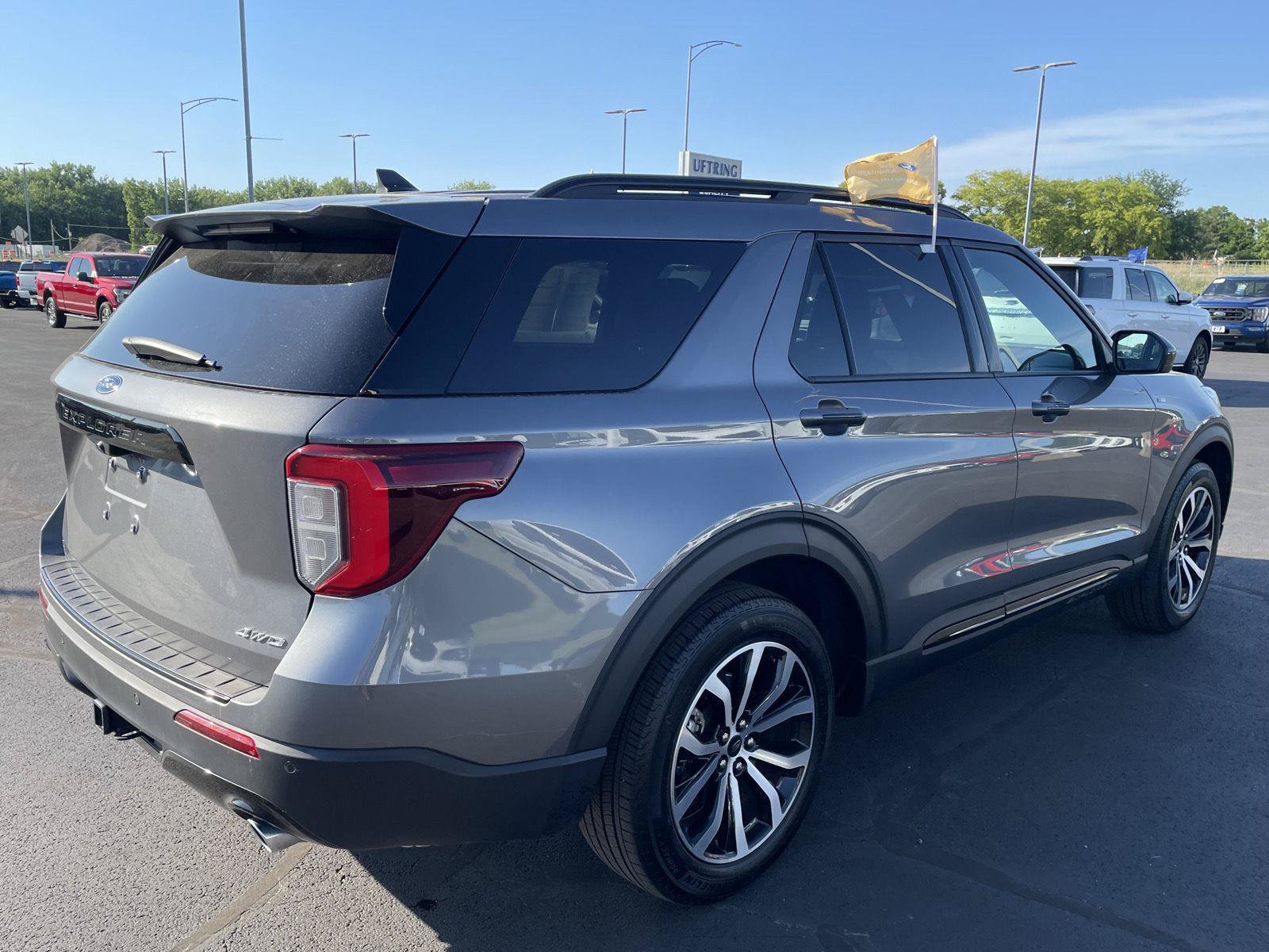 Certified 2023 Ford Explorer ST-Line w/ Class IV Trailer Tow Package AWD/4WD image 5