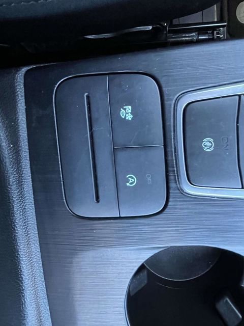 Certified 2025 Ford Escape ST-Line image 28