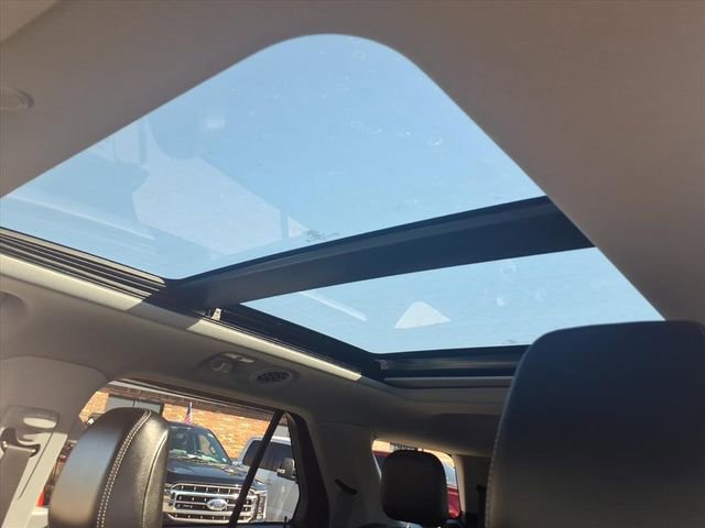 Certified 2023 Ford Explorer XLT w/ Equipment Group 202A image 18