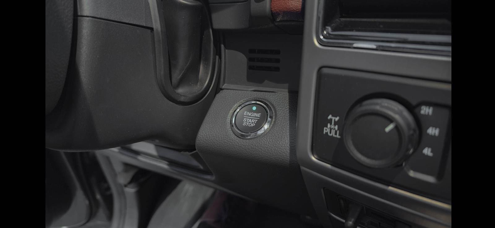 Certified 2022 Ford F350 Platinum w/ FX4 Off-Road Package image 26