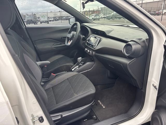 Used 2020 Nissan Kicks S image 8