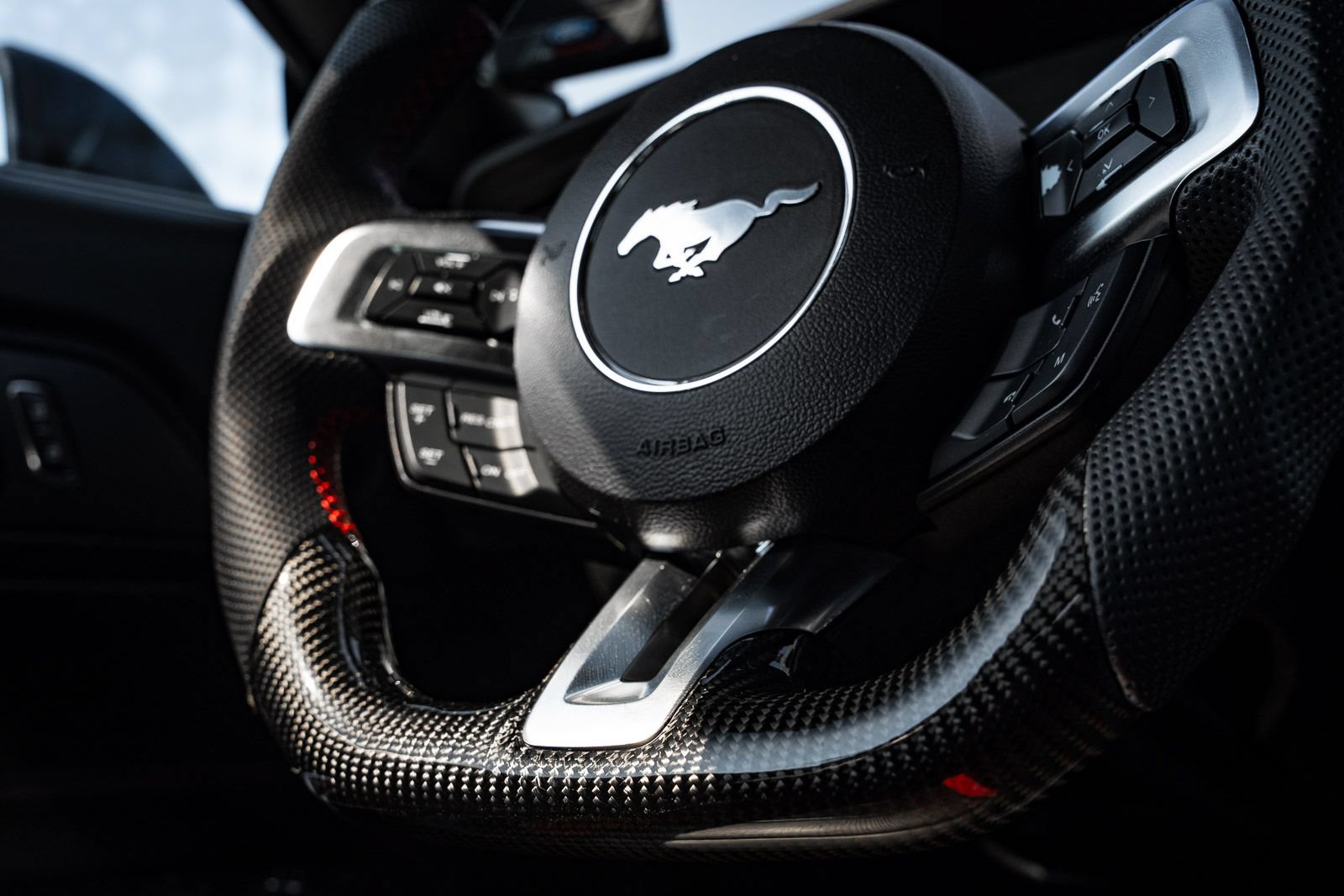 Certified 2018 Ford Mustang GT RWD image 34