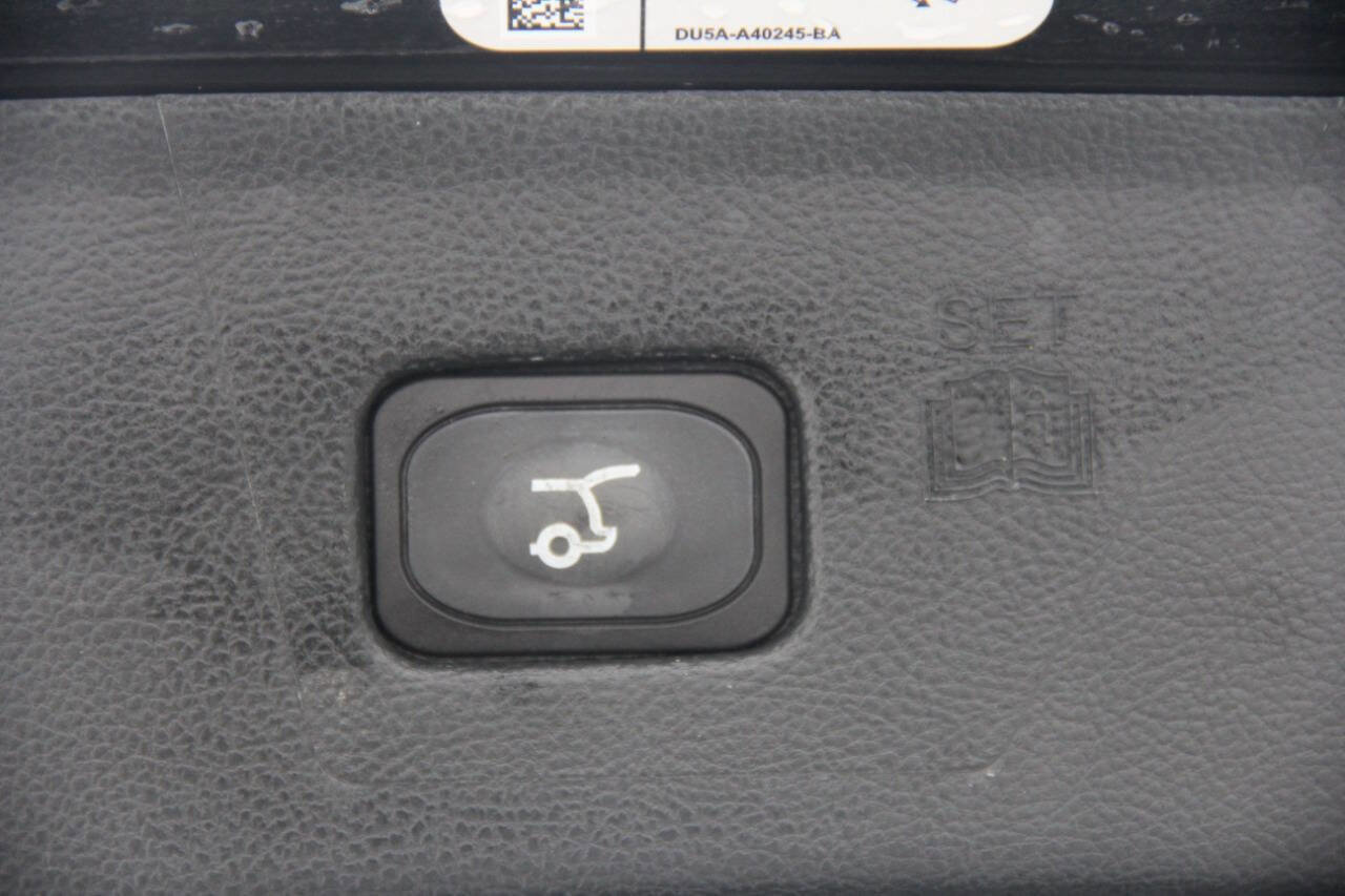 Certified 2020 Ford Edge ST w/ Equipment Group 401A image 11