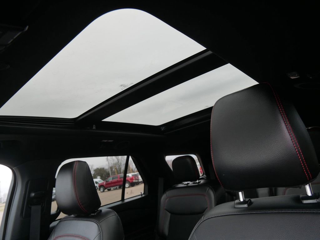 Certified 2023 Ford Explorer ST-Line AWD/4WD image 20