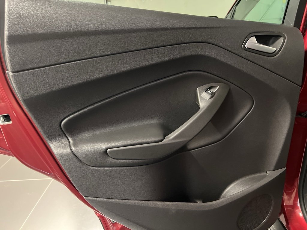 Certified 2018 Ford Escape SEL image 31