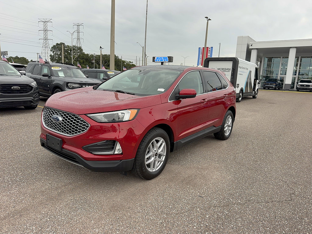 Certified 2023 Ford Edge SEL w/ Convenience Package AWD/4WD image 2