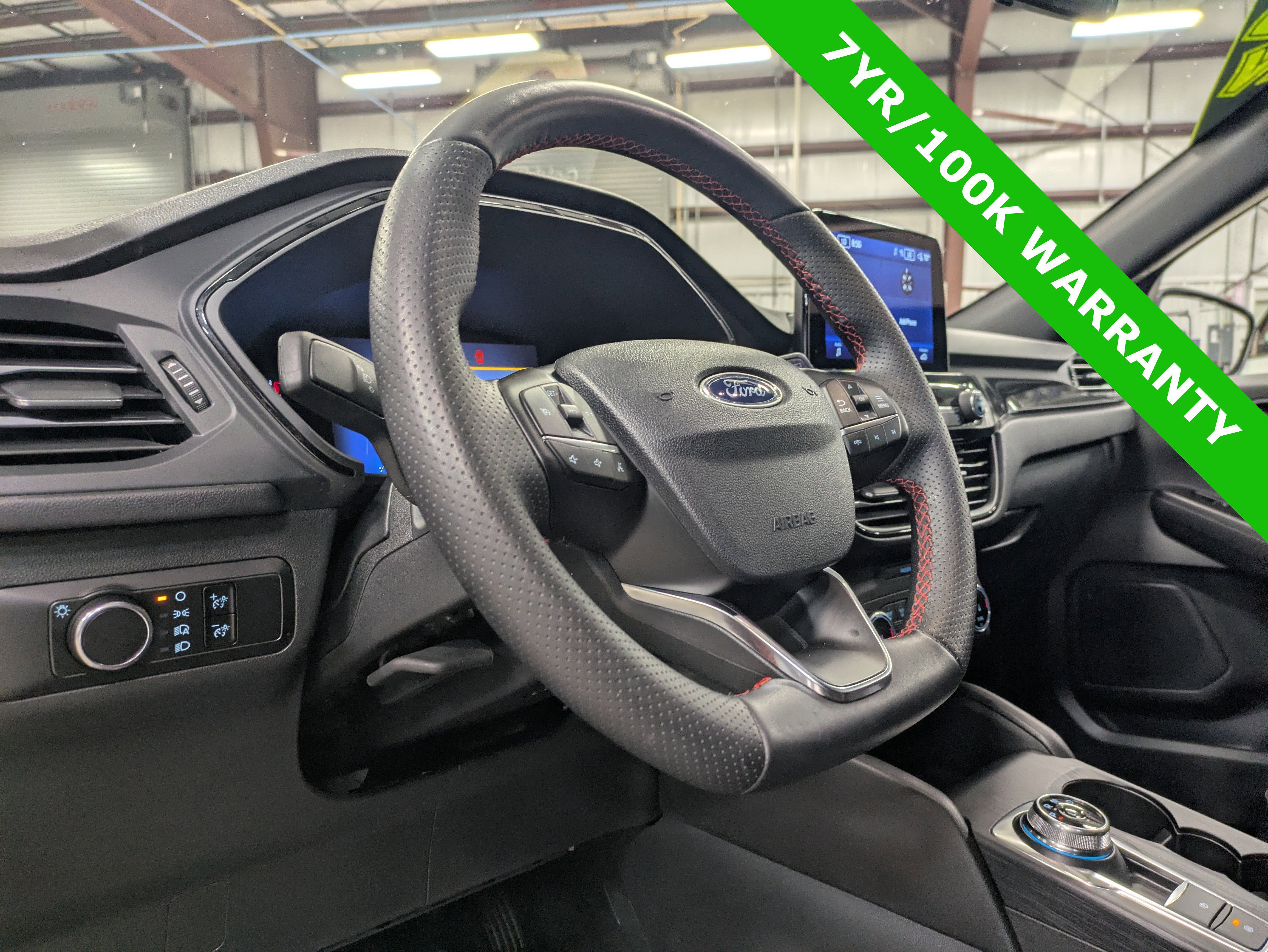 Certified 2025 Ford Escape ST-Line image 27