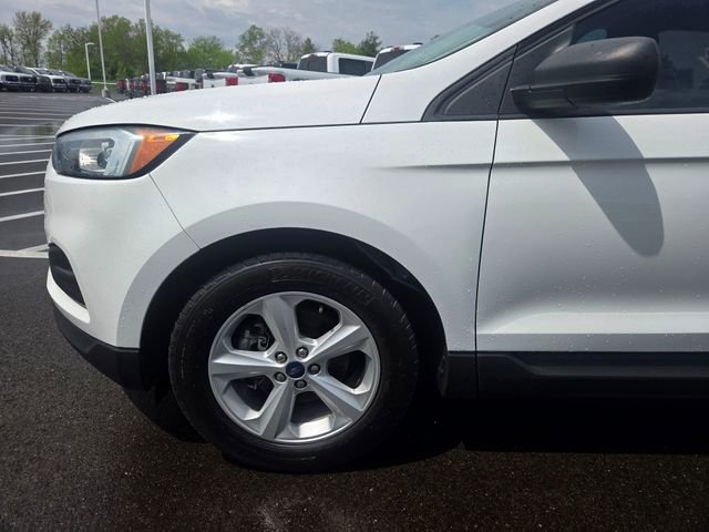 Certified 2019 Ford Edge SE FWD image 16