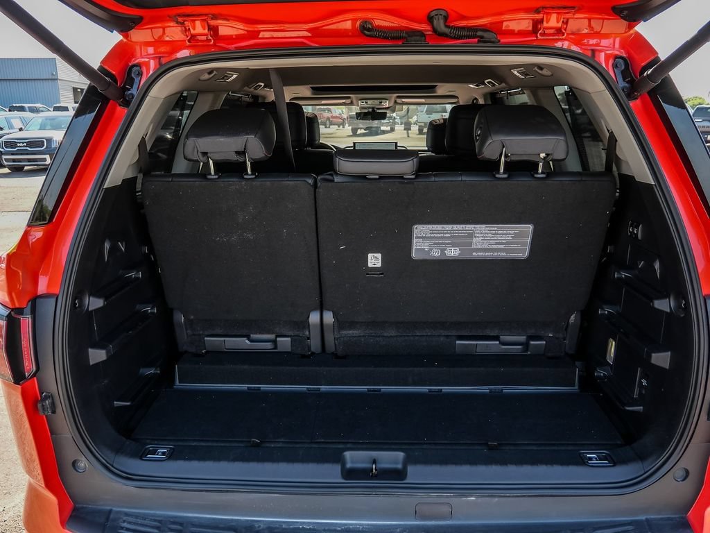 Used 2023 Toyota Sequoia TRD Pro AWD/4WD image 17