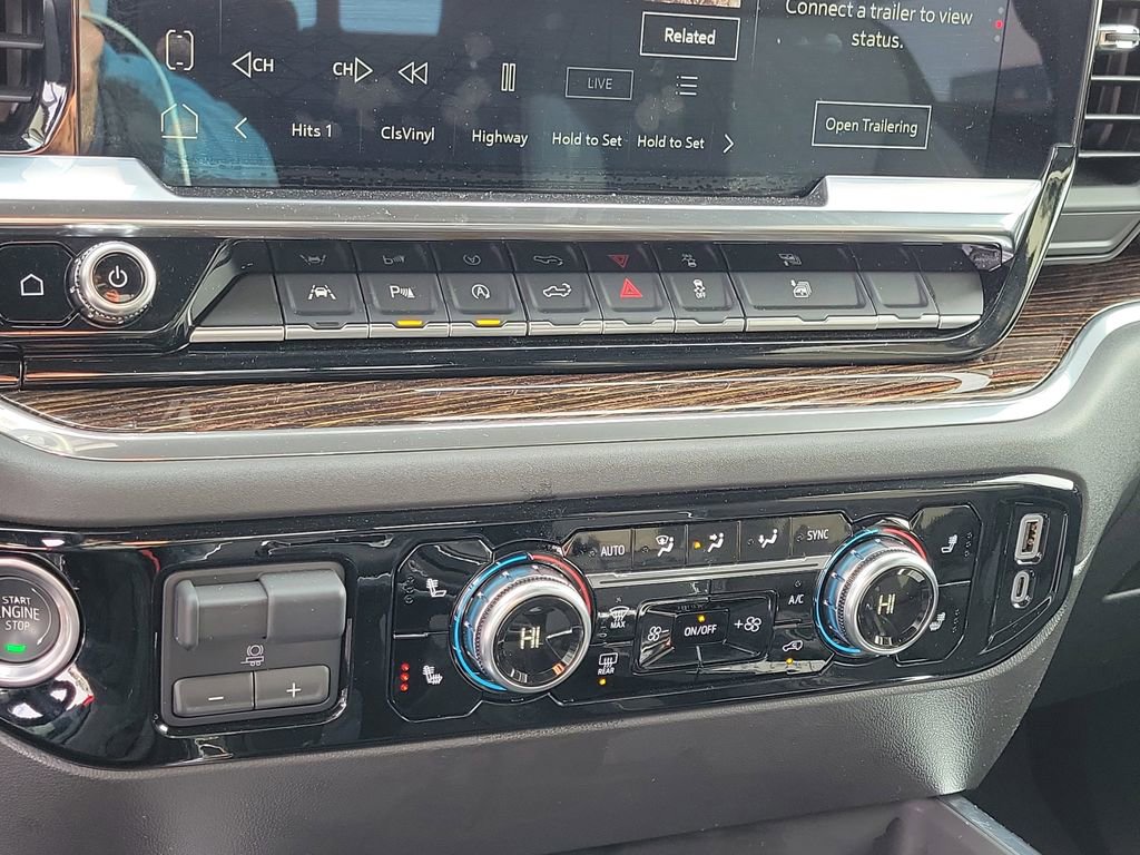 Used 2025 GMC Sierra 1500 Elevation w/ Preferred Package image 28