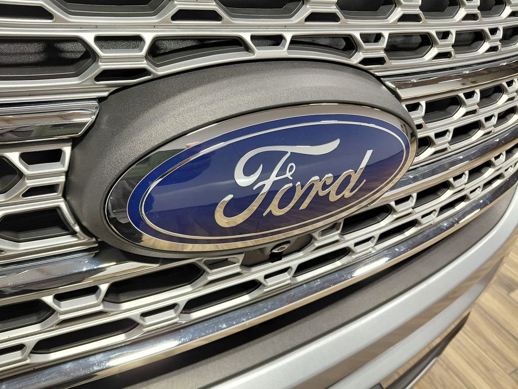 Certified 2022 Ford Explorer Limited AWD/4WD image 15