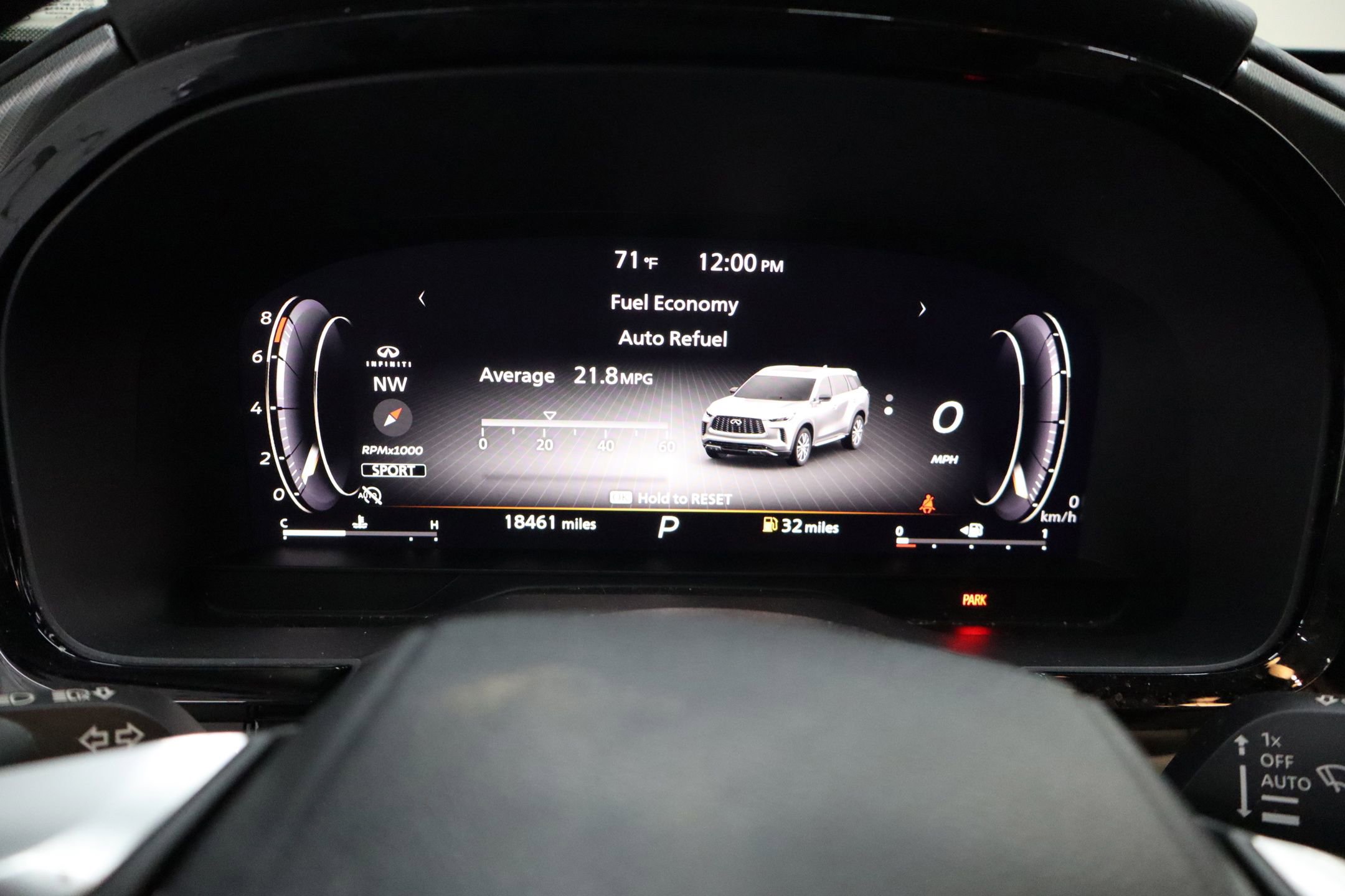 Used 2023 INFINITI QX60 Luxe w/ Performance Audio Package FWD image 19