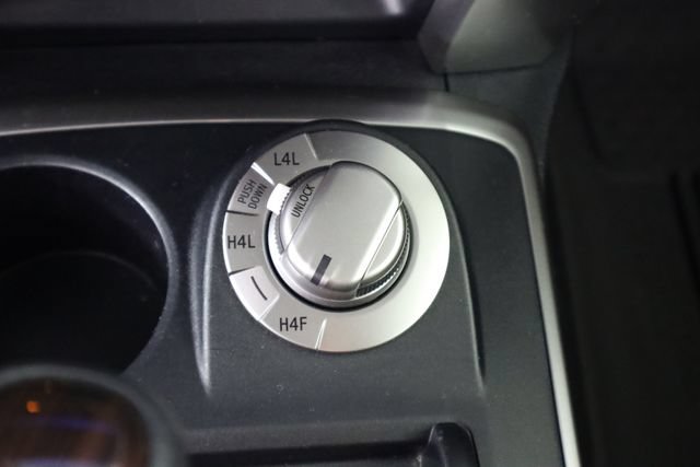 Used 2023 Toyota 4Runner Limited AWD/4WD image 53