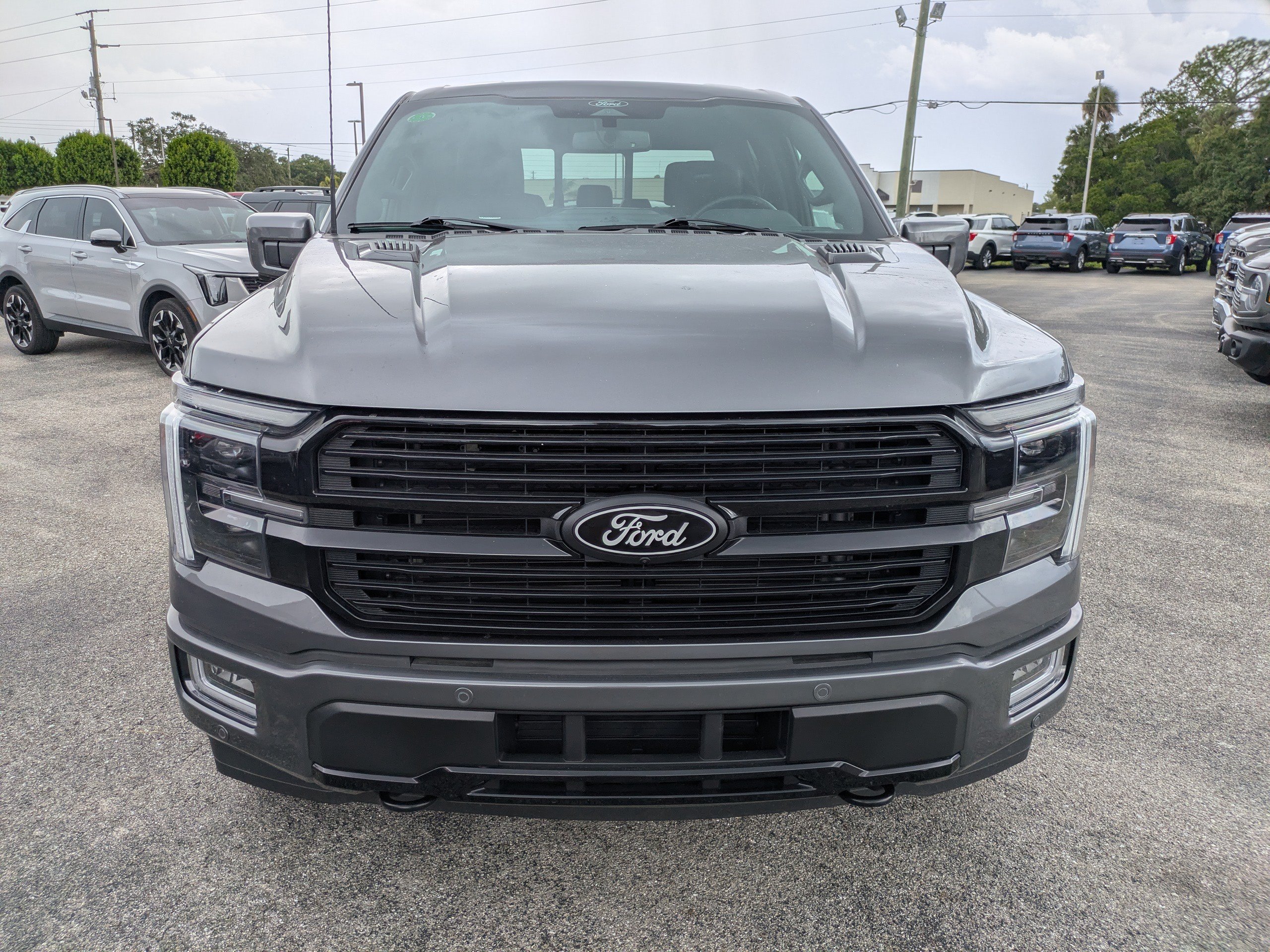 Certified 2025 Ford F150 Platinum AWD/4WD image 9