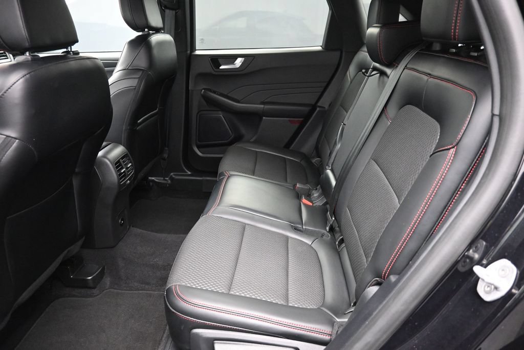 Certified 2024 Ford Escape ST-Line w/ Tech Pack #1 AWD/4WD image 30