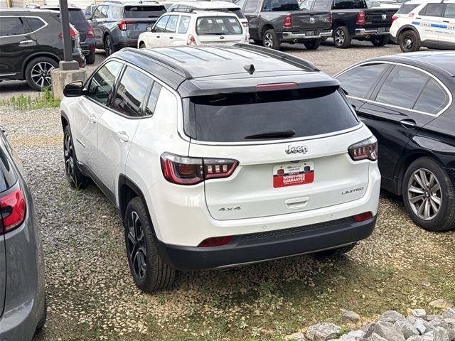 Used 2023 Jeep Compass Limited AWD/4WD image 5