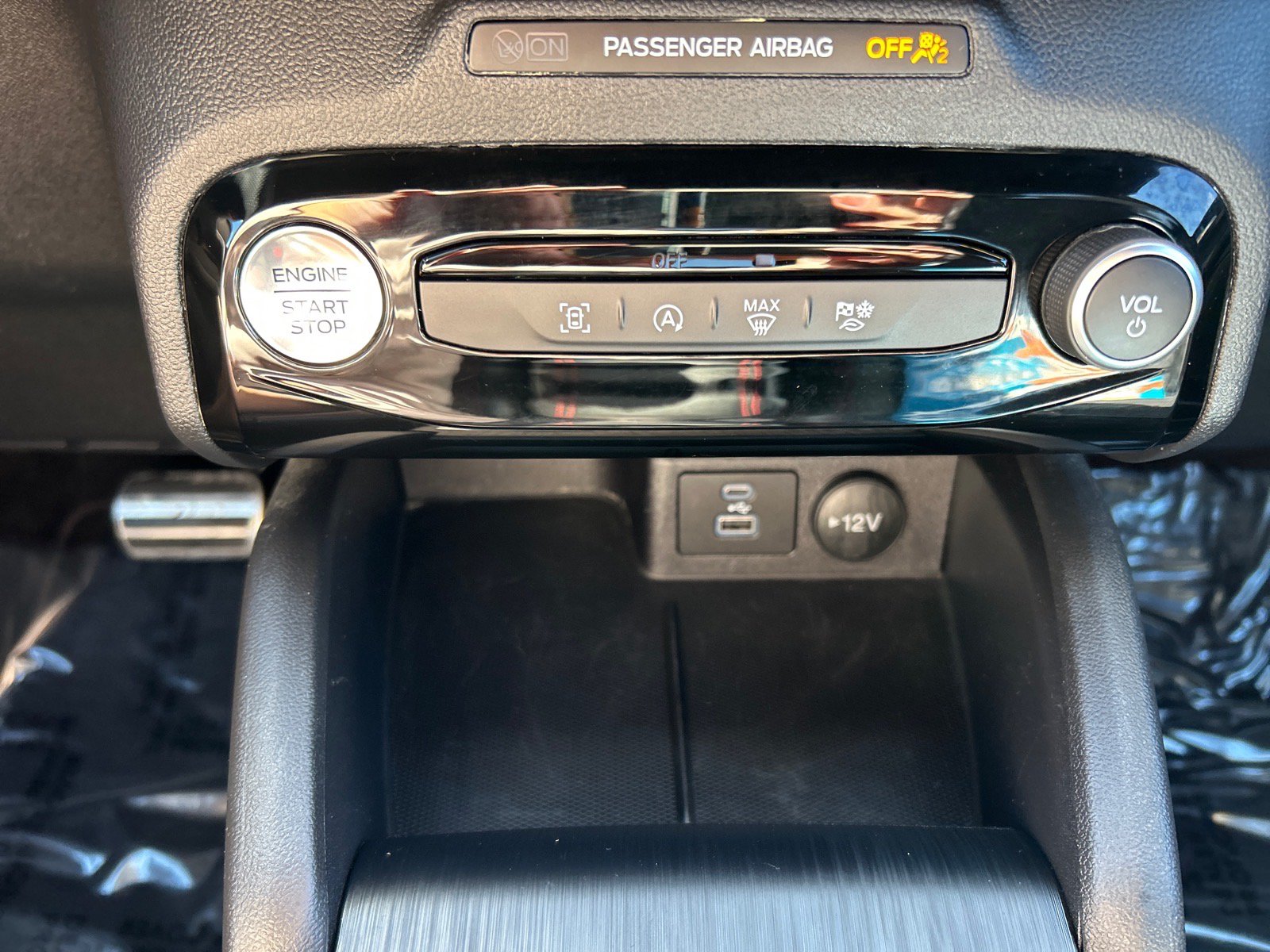 Certified 2023 Ford Escape ST-Line w/ Tech Pack #1 AWD/4WD image 28