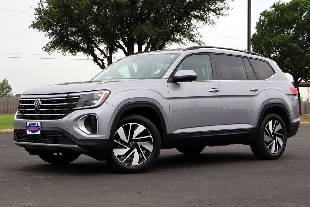 Used 2025 Volkswagen Atlas SE FWD image 16