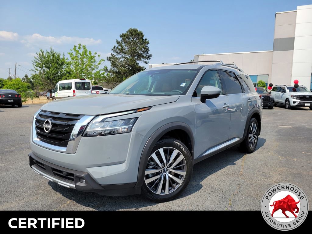 Used 2022 Nissan Pathfinder Platinum w/ Cargo Package AWD/4WD image 1