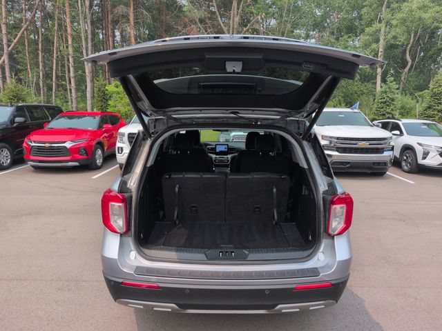Certified 2023 Ford Explorer XLT w/ Equipment Group 202A AWD/4WD image 18