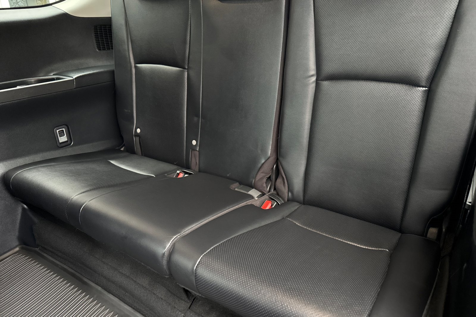 Used 2024 Toyota Grand Highlander AWD image 16