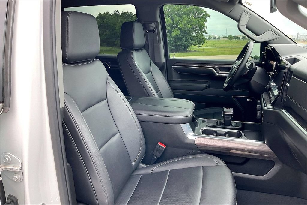 Used 2024 Chevrolet Silverado 1500 LTZ w/ LPO, Dark Essentials Package AWD/4WD image 30