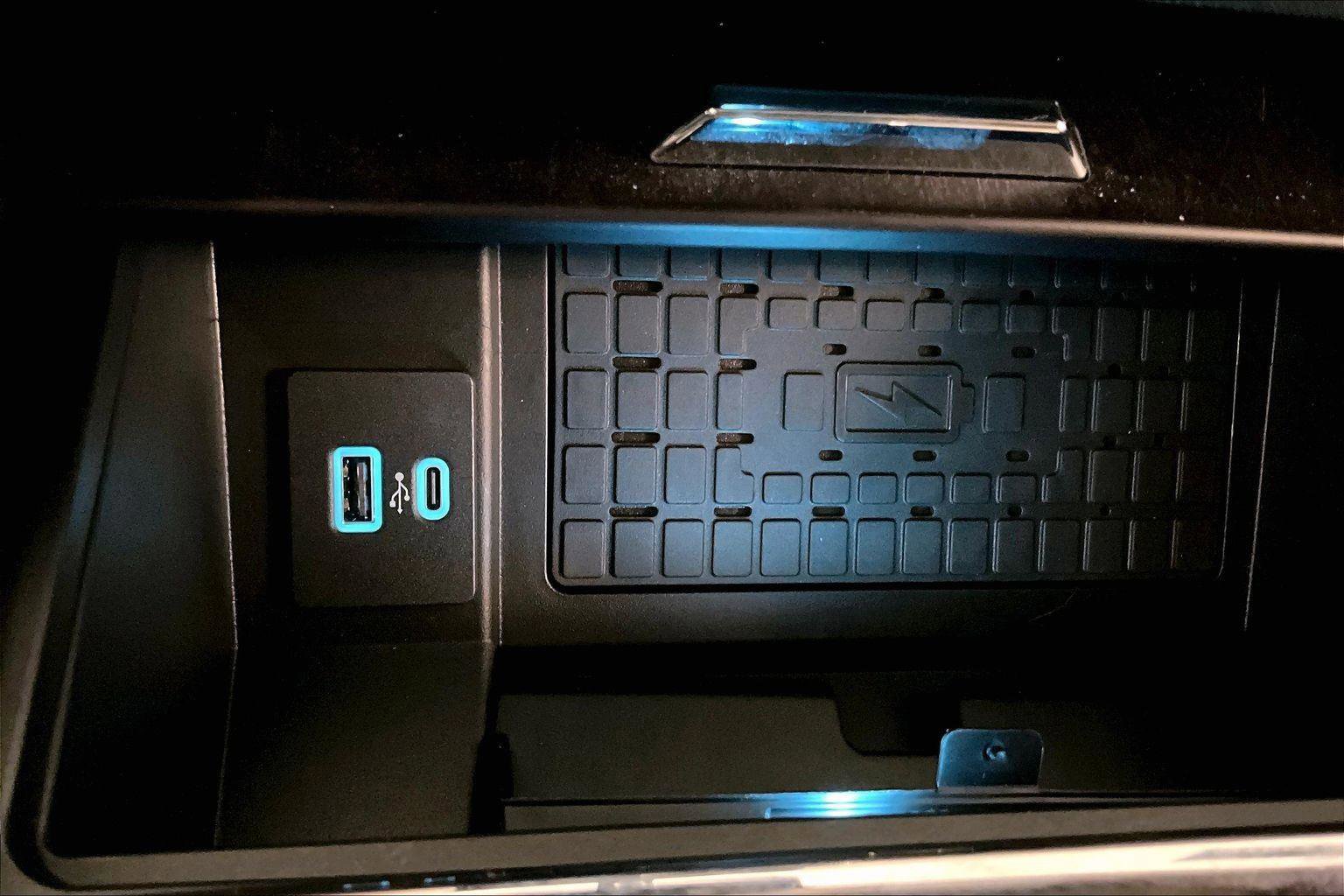 Certified 2024 Ford Expedition Max Platinum image 32