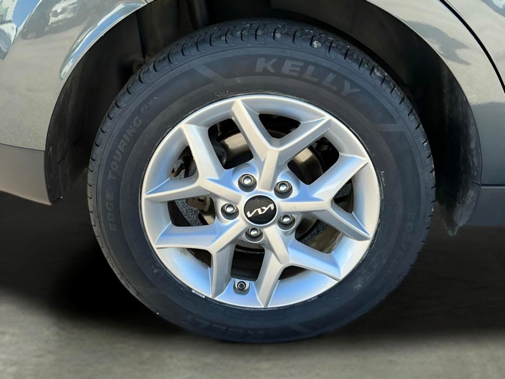 Used 2024 Kia Soul LX w/ Option Group 015 image 18