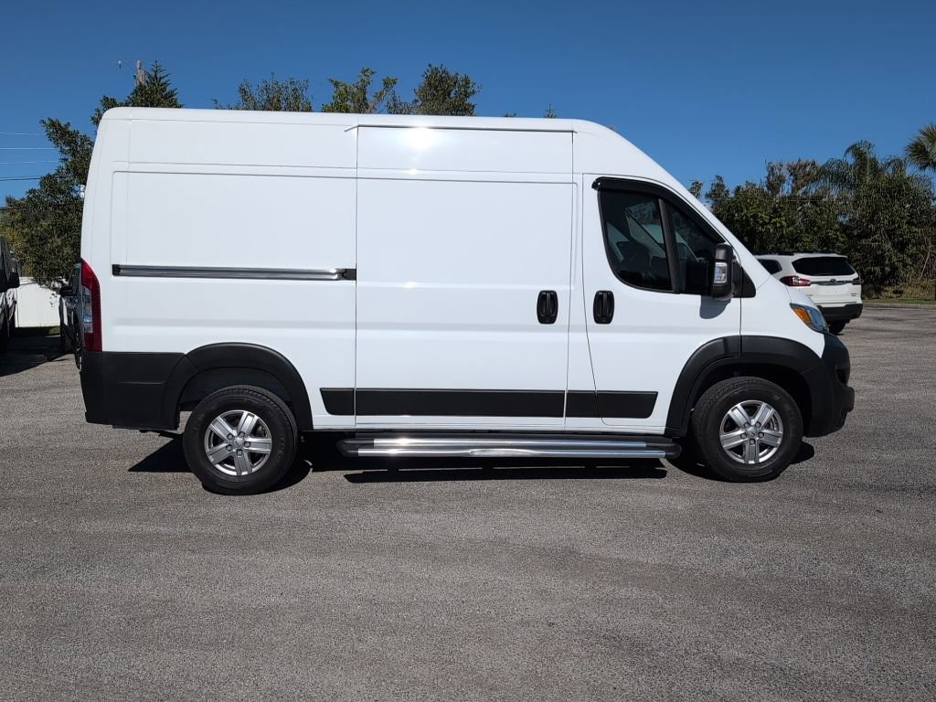Used 2023 RAM ProMaster 2500 image 2
