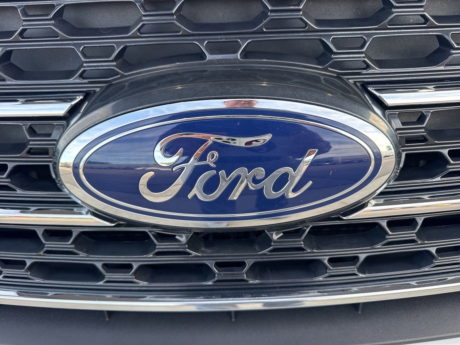 Certified 2023 Ford Explorer XLT w/ Equipment Group 202A AWD/4WD image 13