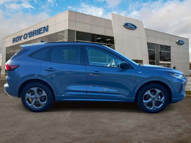 Certified 2024 Ford Escape ST-Line w/ Tech Pack #1 AWD/4WD image 6